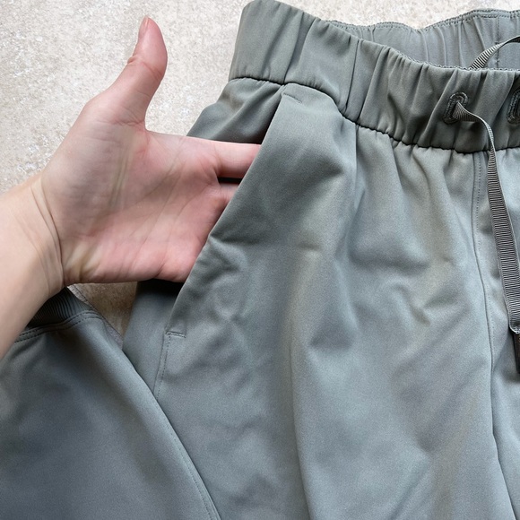 LULU JOGGERS, size 2 ❗️FIRM PRICE❗️ - Picture 5 of 8